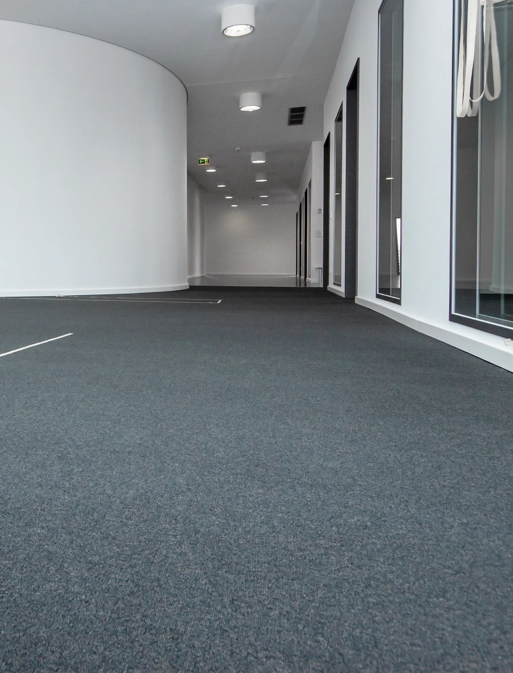 Filzteppich professionell verlegen lassen in Neumünster